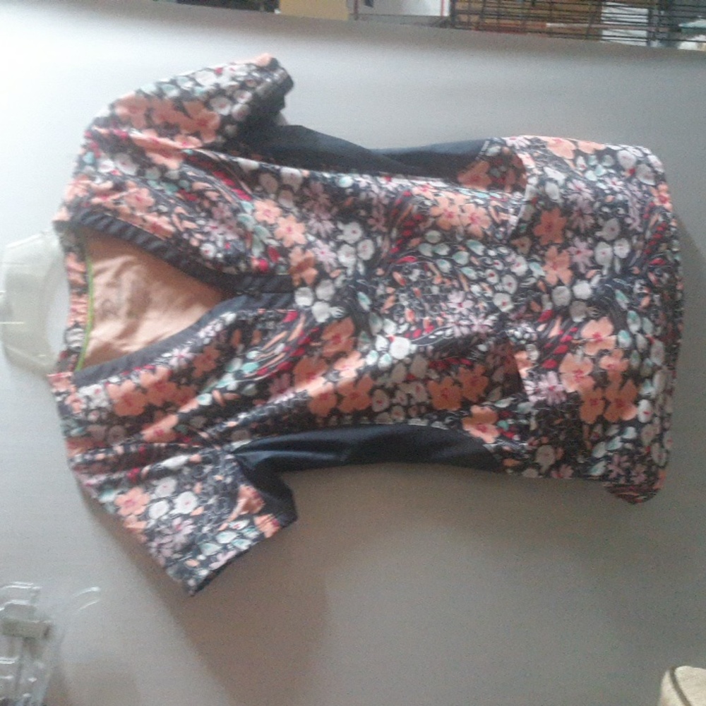 Premier by Healing Hands Size XS Scrub Top (SKU N81)